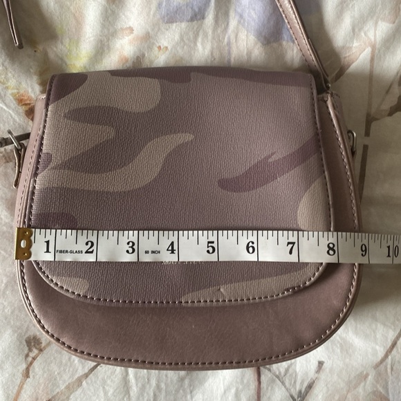 MATT & NAT Rubicon Vintage Camo Pink Crossbody Saddle Bag - Picture 7 of 8